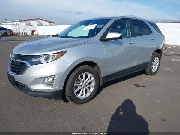 3GNAXTEV3MS127269 2021 CHEVROLET EQUINOX - Image 2