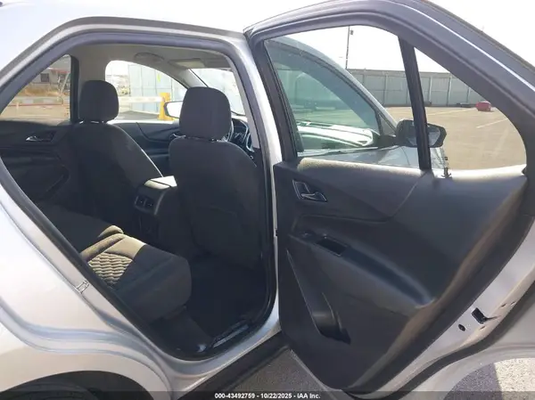3GNAXTEV3MS127269 2021 CHEVROLET EQUINOX - Image 8