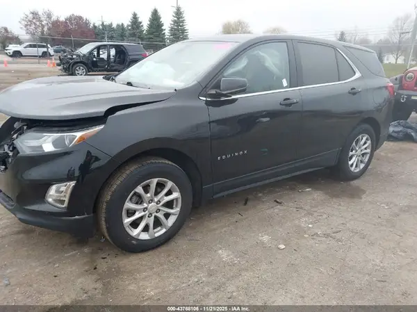 3GNAXTEV4KL340609 2019 CHEVROLET EQUINOX - Image 2