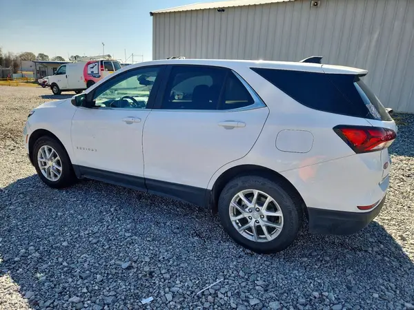 3GNAXTEV4NL244645 2022 CHEVROLET EQUINOX - Image 2