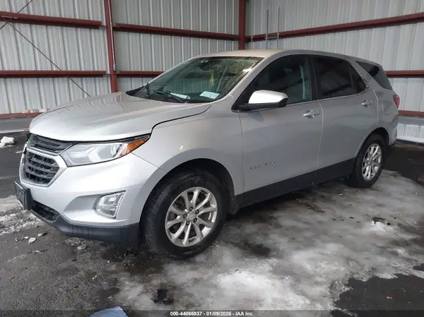 3GNAXTEV5MS131730 2021 CHEVROLET EQUINOX - Image 2