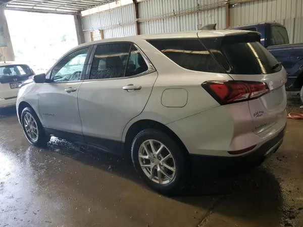 3GNAXTEV5NL140004 2022 CHEVROLET EQUINOX - Image 2