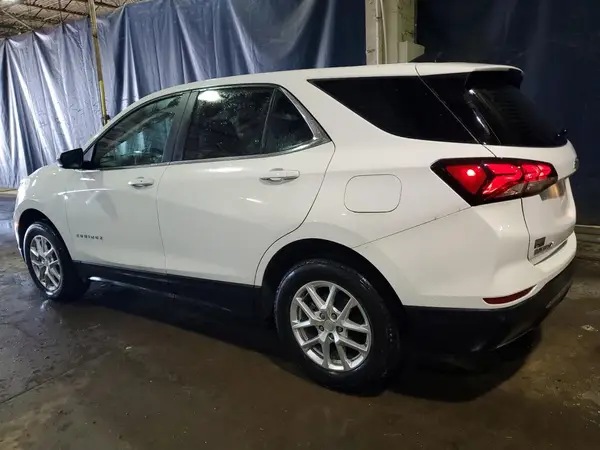 3GNAXTEV5NL176095 2022 CHEVROLET EQUINOX - Image 2
