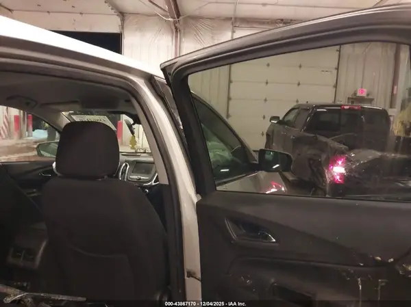 3GNAXTEV6LS721272 2020 CHEVROLET EQUINOX - Image 8