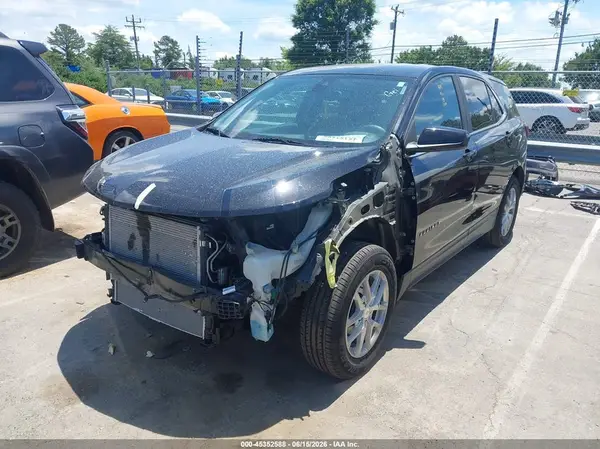 3GNAXTEV6NL137578 2022 CHEVROLET EQUINOX - Image 2