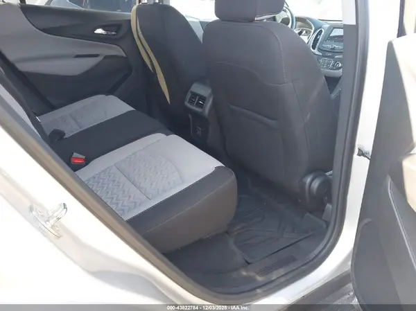 3GNAXTEV6NL244789 2022 CHEVROLET EQUINOX - Image 8