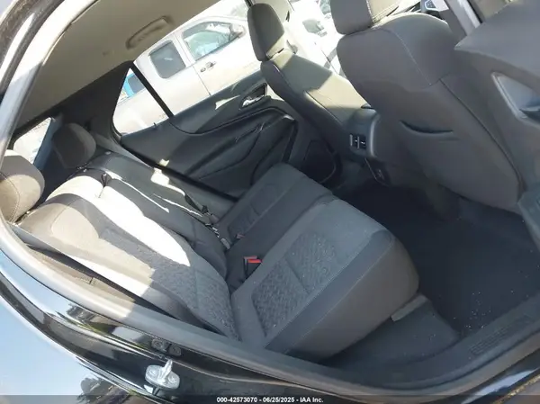 3GNAXTEV7NL134530 2022 CHEVROLET EQUINOX - Image 8