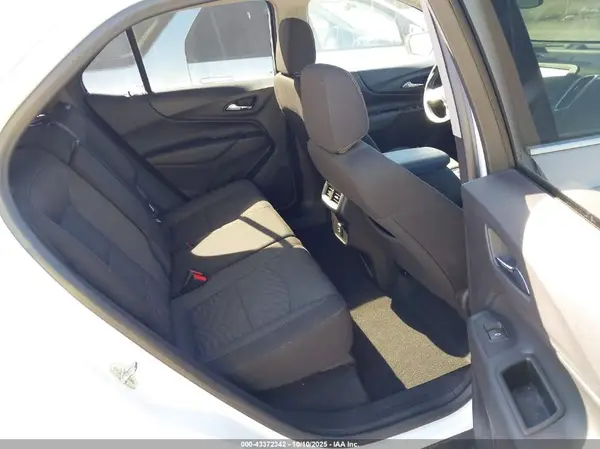 3GNAXTEV8LS656070 2020 CHEVROLET EQUINOX - Image 8
