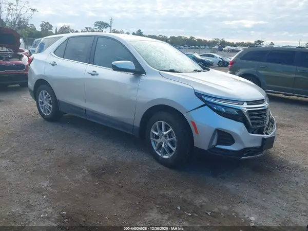 3GNAXTEV8NL134164 2022 CHEVROLET EQUINOX - Image 1