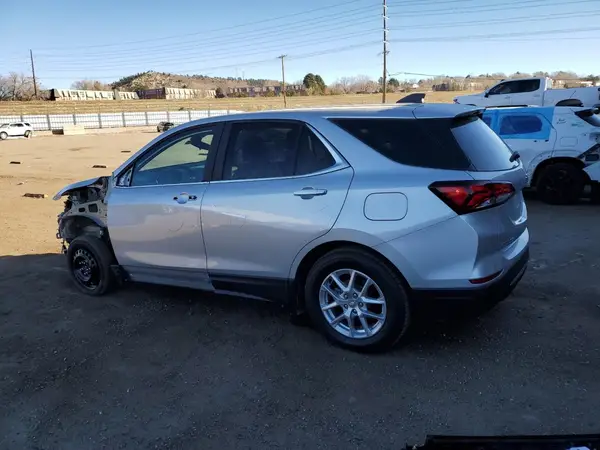 3GNAXTEV8NL141762 2022 CHEVROLET EQUINOX - Image 2