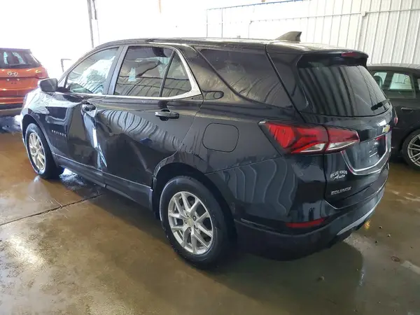 3GNAXTEV8NL142135 2022 CHEVROLET EQUINOX - Image 2