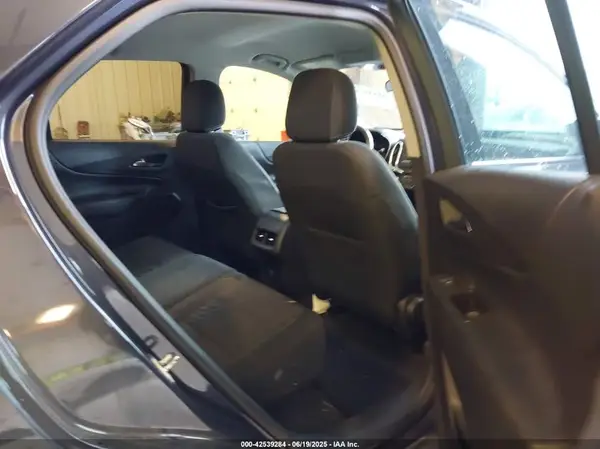 3GNAXTEX5JS612798 2018 CHEVROLET EQUINOX - Image 8