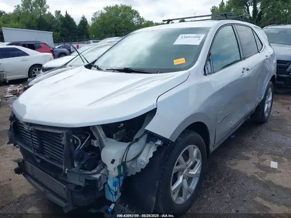 3GNAXTEX6JS530076 2018 CHEVROLET EQUINOX - Image 2