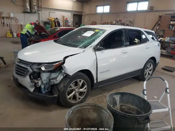 3GNAXTEX7JS552037 2018 CHEVROLET EQUINOX - Image 2