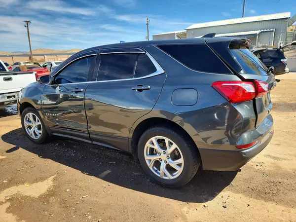 3GNAXTEX9JS556073 2018 CHEVROLET EQUINOX - Image 2