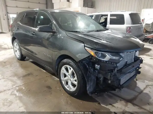 3GNAXTEXXJS523261 2018 CHEVROLET EQUINOX - Image 1