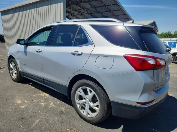 3GNAXTEXXJS553523 2018 CHEVROLET EQUINOX - Image 2