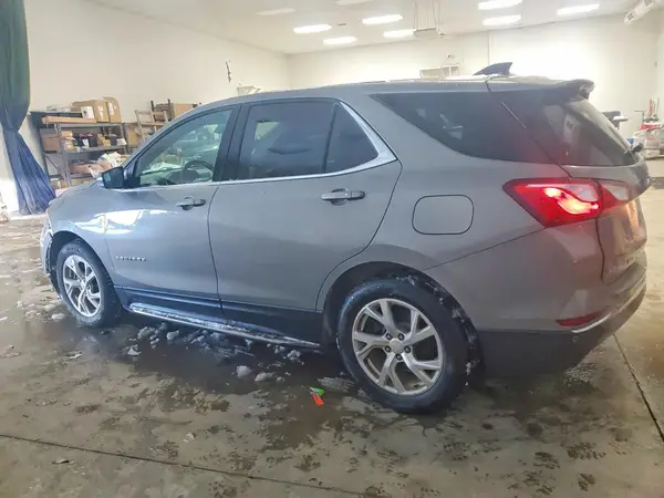 3GNAXTEXXJS555109 2018 CHEVROLET EQUINOX - Image 2