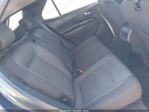 3GNAXTEXXJS565607 2018 CHEVROLET EQUINOX - Image 8