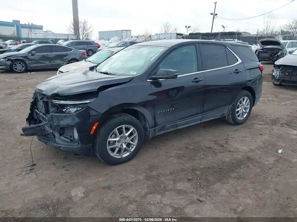 3GNAXUEG1RL156438 2024 CHEVROLET EQUINOX - Image 2