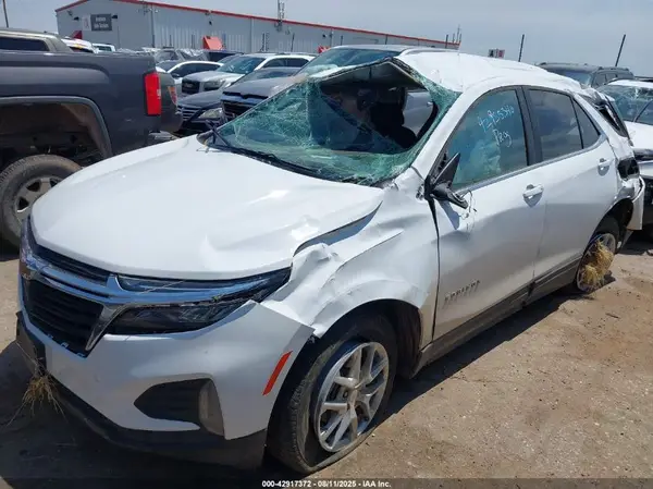 3GNAXUEG2RL244916 2024 CHEVROLET EQUINOX - Image 2