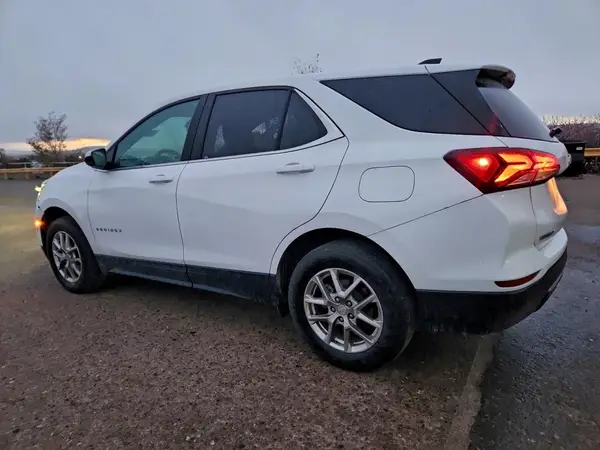 3GNAXUEG3RL244987 2024 CHEVROLET EQUINOX - Image 2