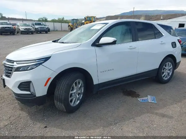 3GNAXUEG3RL352462 2024 CHEVROLET EQUINOX - Image 2