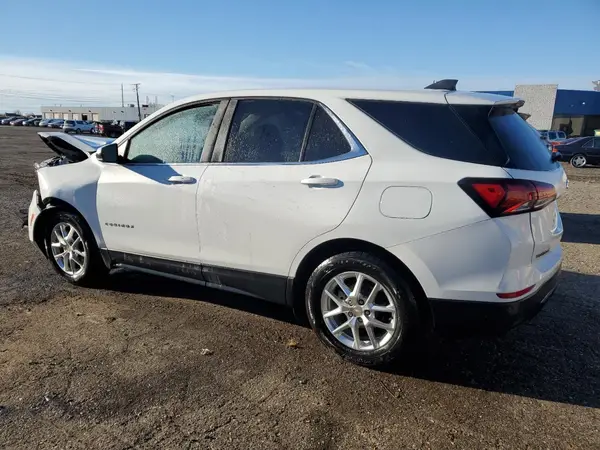 3GNAXUEG3RS215852 2024 CHEVROLET EQUINOX - Image 2