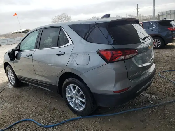 3GNAXUEG4RL260552 2024 CHEVROLET EQUINOX - Image 2
