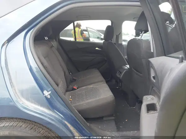 3GNAXUEG5RL120221 2024 CHEVROLET EQUINOX - Image 8