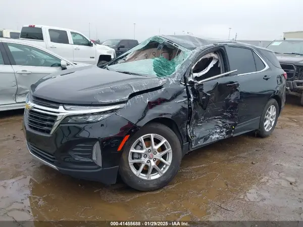 3GNAXUEG5RL319527 2024 CHEVROLET EQUINOX - Image 2