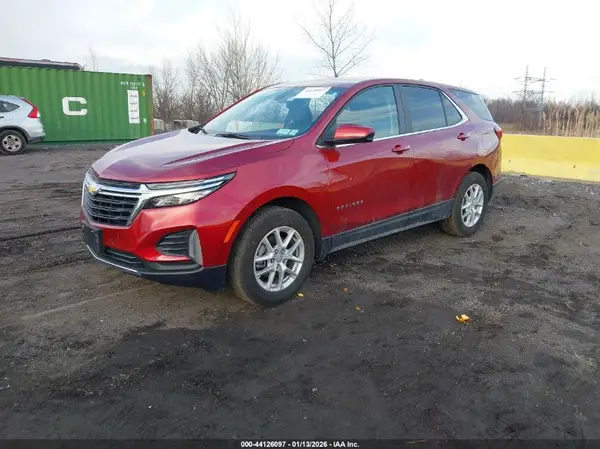 3GNAXUEG5RS102940 2024 CHEVROLET EQUINOX - Image 2