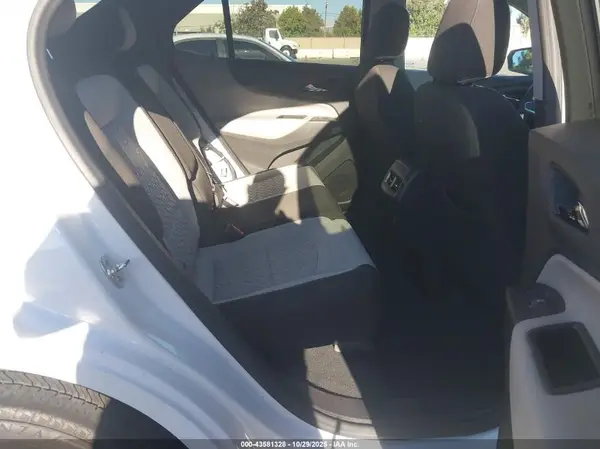 3GNAXUEG7RL174636 2024 CHEVROLET EQUINOX - Image 8