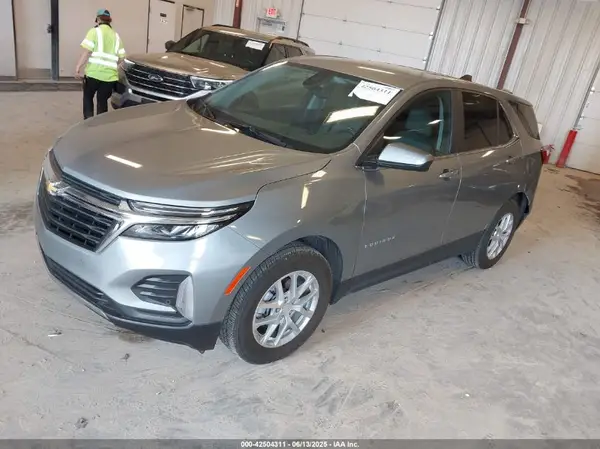 3GNAXUEG8PL118136 2023 CHEVROLET EQUINOX - Image 2