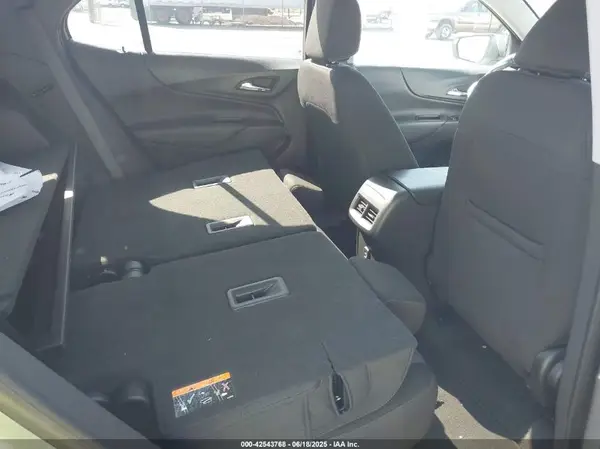 3GNAXUEG9RL335830 2024 CHEVROLET EQUINOX - Image 8