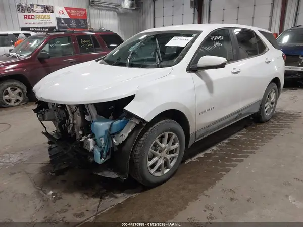3GNAXUEGXRL183864 2024 CHEVROLET EQUINOX - Image 2