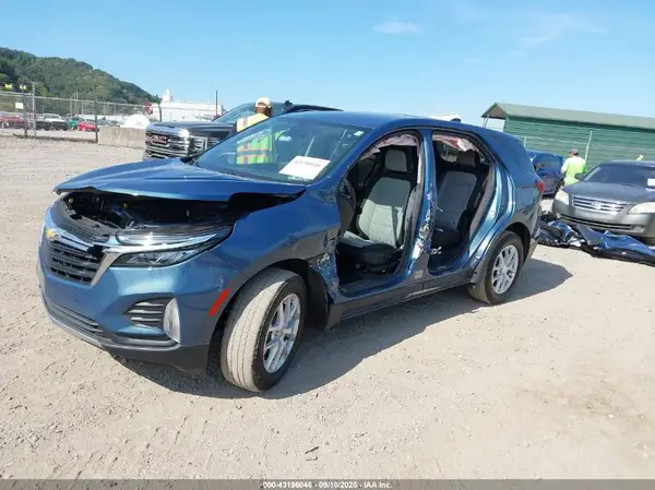 3GNAXUEGXRL248342 2024 CHEVROLET EQUINOX - Image 2