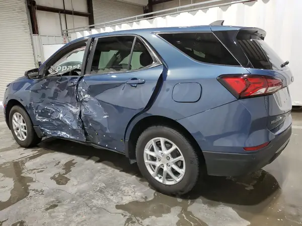 3GNAXUEGXRL332001 2024 CHEVROLET EQUINOX - Image 2