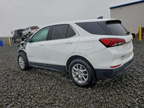 3GNAXUEGXRL345556 2024 CHEVROLET EQUINOX - Image 2