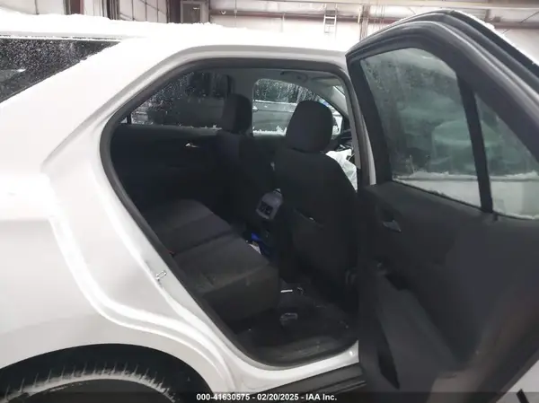 3GNAXUEGXRS152409 2024 CHEVROLET EQUINOX - Image 8