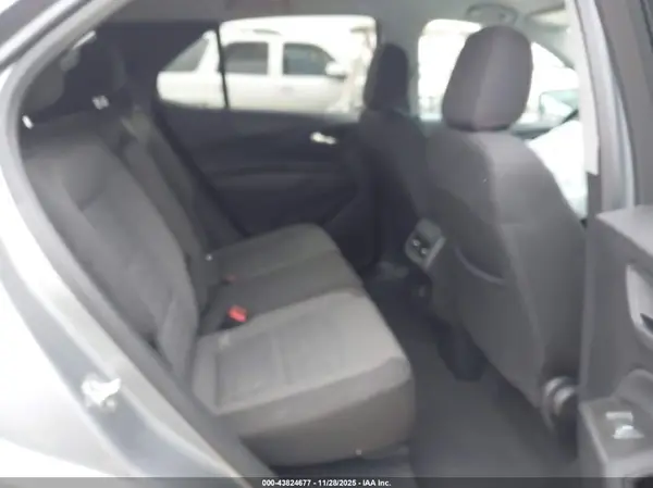 3GNAXUEGXRS239274 2024 CHEVROLET EQUINOX - Image 8