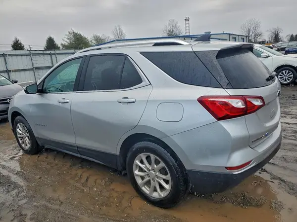 3GNAXUEU1JS586423 2018 CHEVROLET EQUINOX - Image 2