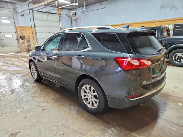 3GNAXUEU2JS603746 2018 CHEVROLET EQUINOX - Image 2