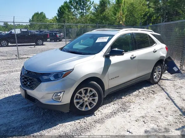 3GNAXUEU2JS622717 2018 CHEVROLET EQUINOX - Image 2