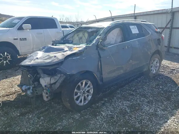 3GNAXUEU7JS601782 2018 CHEVROLET EQUINOX - Image 2