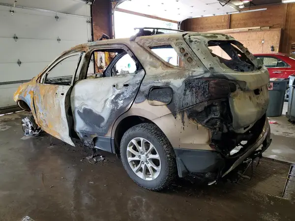 3GNAXUEU8JL173375 2018 CHEVROLET EQUINOX - Image 2