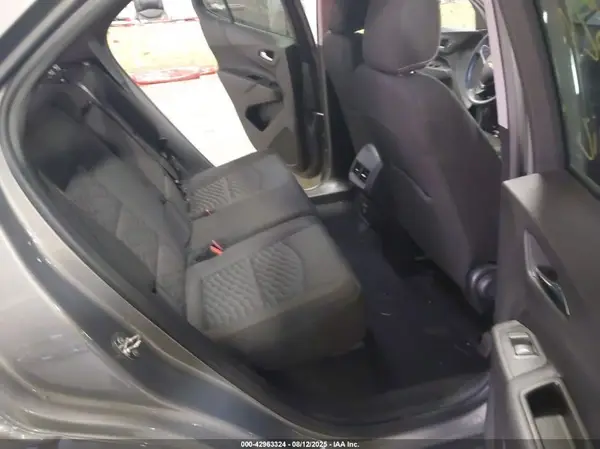 3GNAXUEV0KS557165 2019 CHEVROLET EQUINOX - Image 8