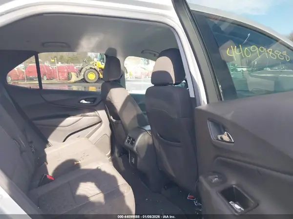 3GNAXUEV0KS675068 2019 CHEVROLET EQUINOX - Image 8