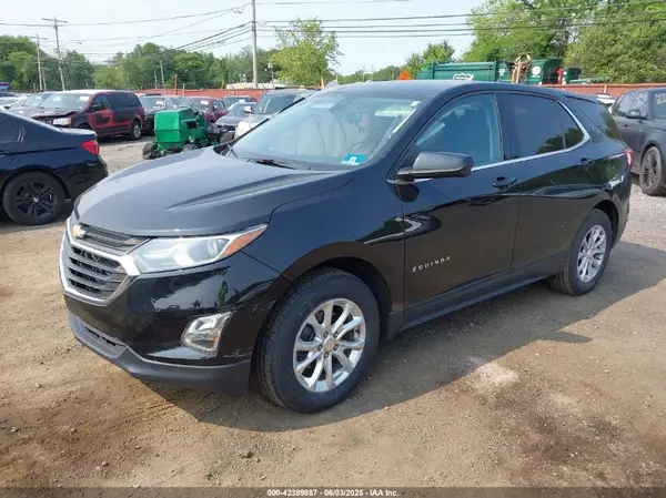 3GNAXUEV0LL251854 2020 CHEVROLET EQUINOX - Image 2