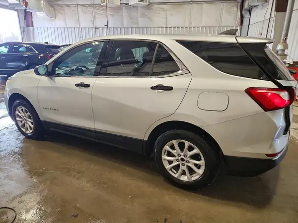 3GNAXUEV0LS505598 2020 CHEVROLET EQUINOX - Image 2